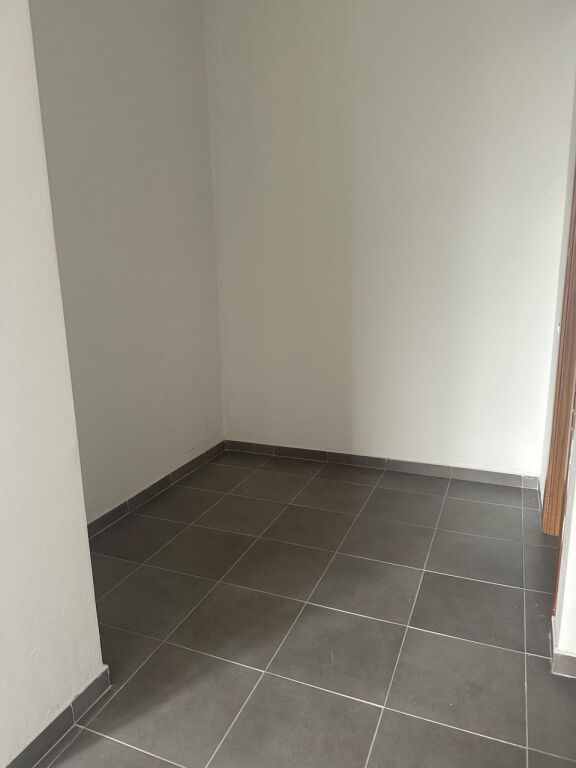 Dyan for sale in Tirana, 29 m2 in the Golden Park complex (Opposite American Hospital 3). Price 75,000 euros!