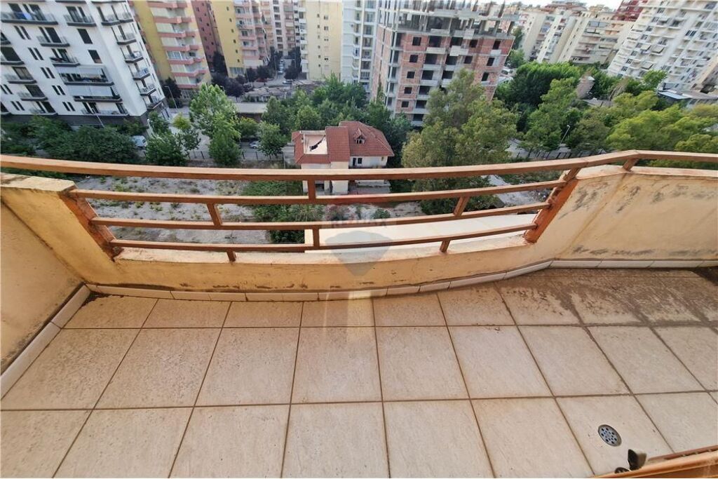 Attico in Vendita – Vicino al Parco Aulona, Vlora