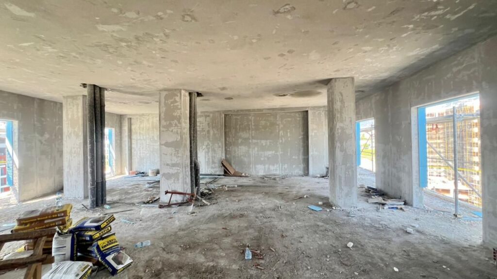 ATTICO IN VENDITA: 3+1+2wc + 1 Posto Auto📍Paskuqan (Sul lato della strada principale) - 🔥1100€/m²🔥 - 185,000€ - Sup. 149m² || Vista Panoramica🌞