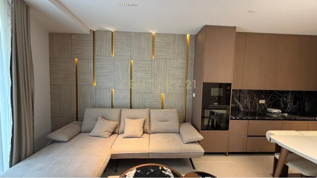 SUPER APARTAMENT LUKSOZ 2+1+ POST PARKIMI ME QIRA TE GOLDEN TOWER
