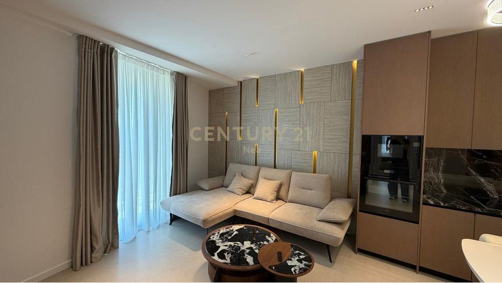SUPER APARTAMENT LUKSOZ 2+1+ POST PARKIMI ME QIRA TE GOLDEN TOWER