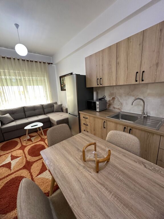 Jepet me Qera Apartament 1+1 Rezidenca Kadiu Ali Dem 40,000 lek