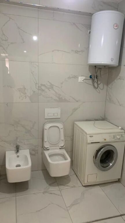 1+1, arredato alla villa L 2, Astir, 450 euro