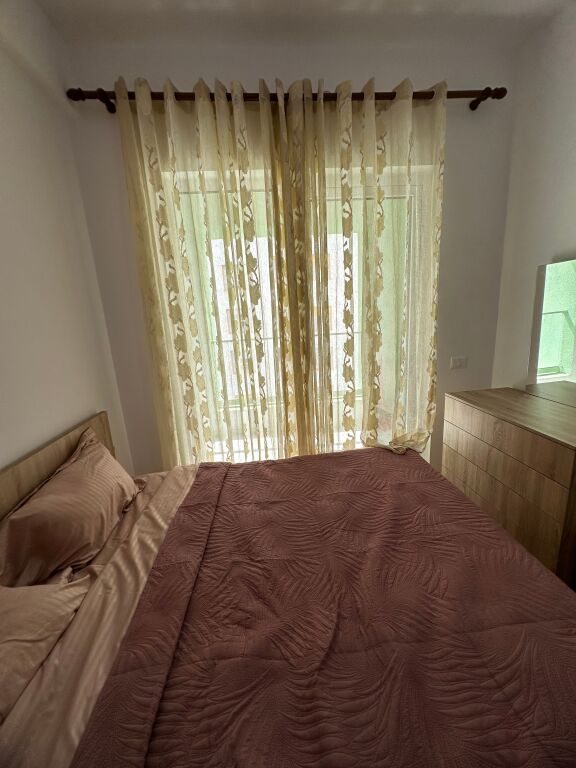 Jepet me Qera Apartament 1+1 Rezidenca Kadiu Ali Dem 40,000 lek