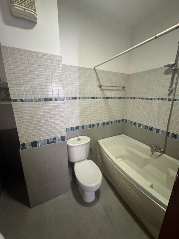 Apartment 2+1+2 for rent near Komuna e Parisit close to the Garden
