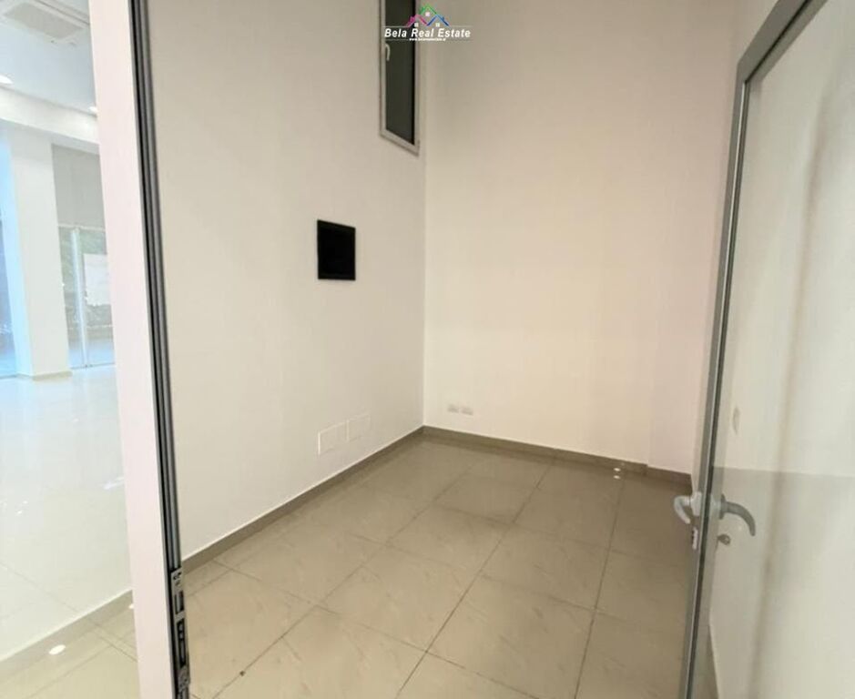 Dyqan Me Qera Tek Kompleksi Delijorgji ( ID BD21893) Tirane