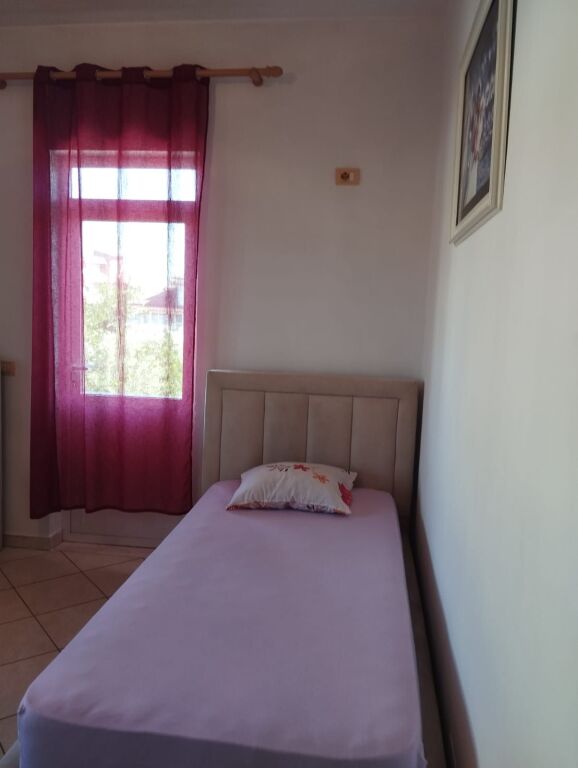 Casa privata 1+1 in affitto 350 Mila lek