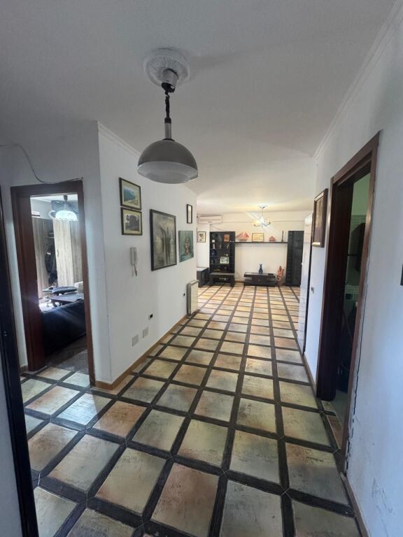 Apartment 2+1+2 for rent near Komuna e Parisit close to the Garden
