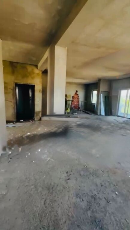 🏙️ Exclusive Penthouse for Sale with Panoramic Veranda near Elbasan Road – 290 m²