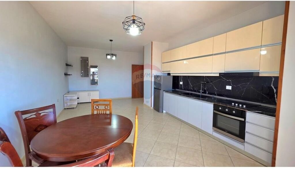 Apartment 1+1 - For Sale - Main Boulevard, Vlorë