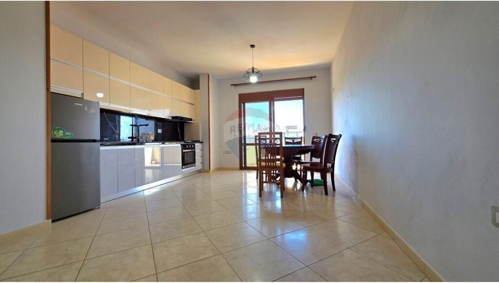 Apartment 1+1 - For Sale - Main Boulevard, Vlorë