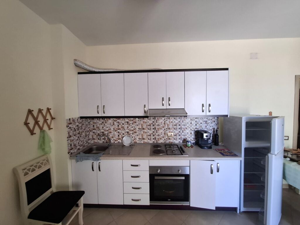 Apartment 1+1 for Rent Near Rrota e Kuqe