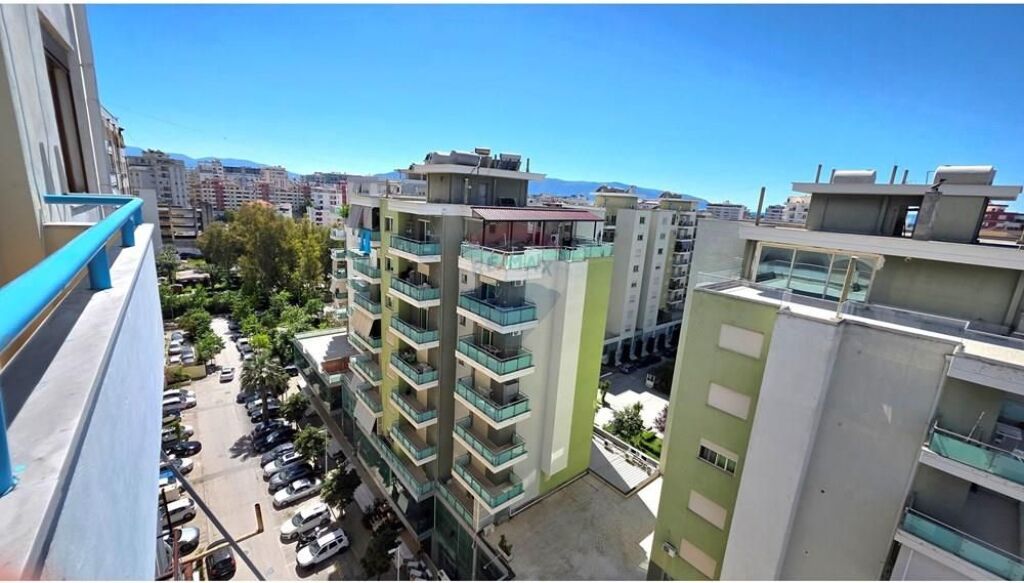 Apartment 1+1 - For Sale - Main Boulevard, Vlorë