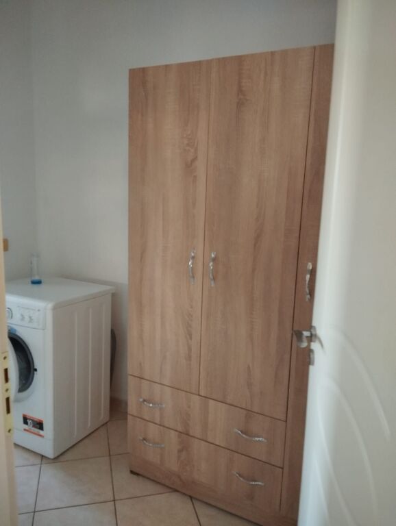 Casa privata 1+1 in affitto 350 Mila lek