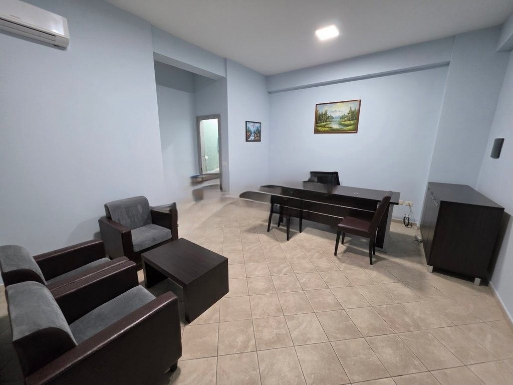 Ufficio in affitto a Don Bosko! 400 € /Mese