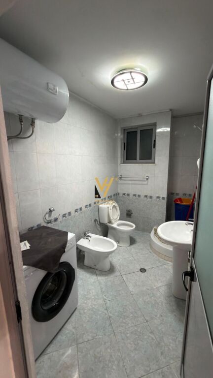 JEPET APARTAMENT 1+1+BLK ME QERA TE NISHARAKU 45.000 LEKE