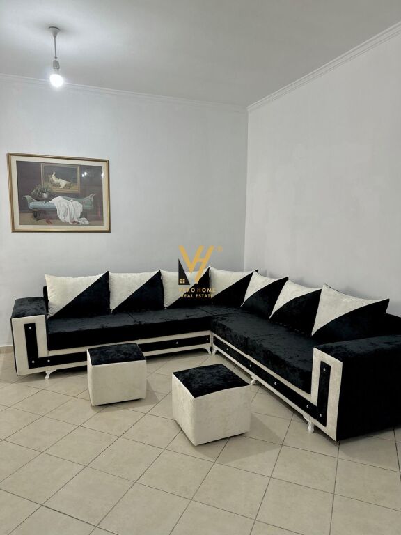JEPET APARTAMENT 2+1+BLK ME QERA TE FRESKU 600 EURO