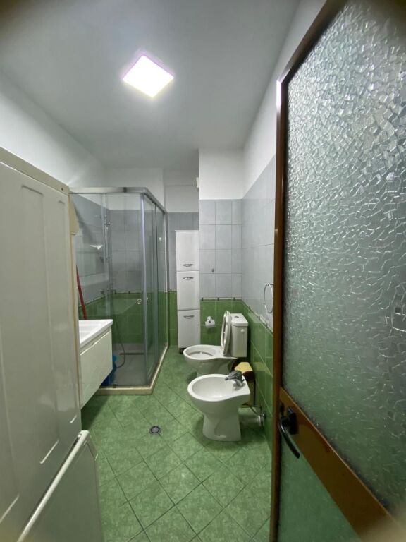 Jepet me qira apartament 2+1 tek 2 Palmat