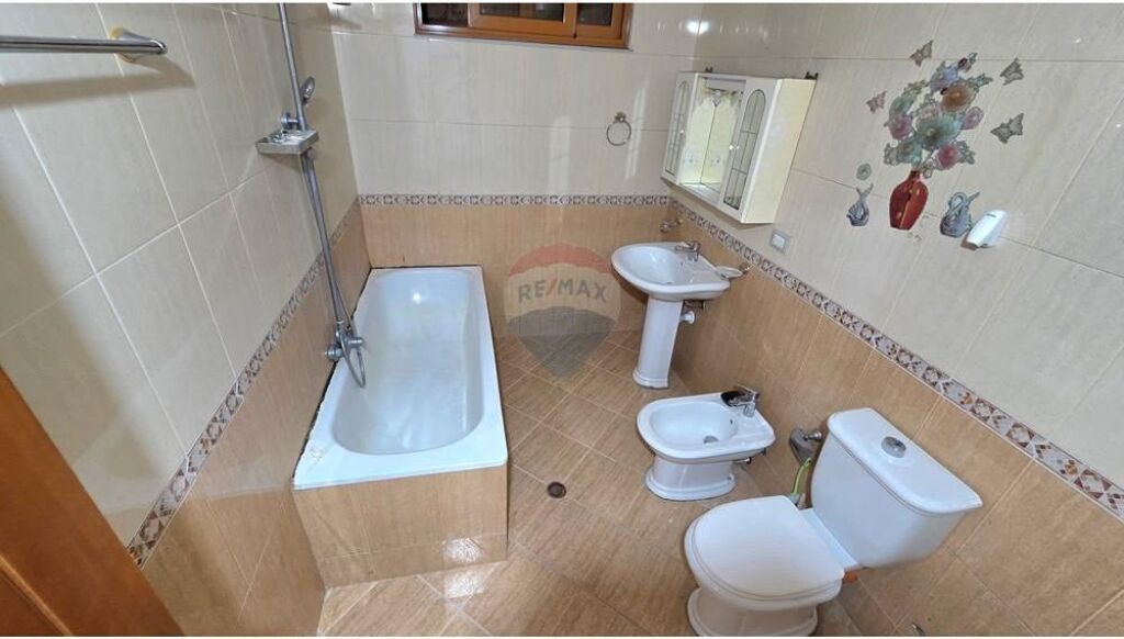 Apartment 1+1 - For Sale - Main Boulevard, Vlorë