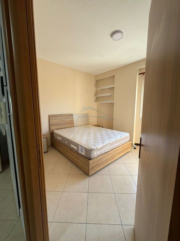 Affitto, Appartamento 2+1, Rruga Riza Cerova, Tirana.