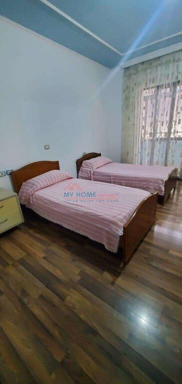 3+1 apartment for sale Paris Commune in Tirana