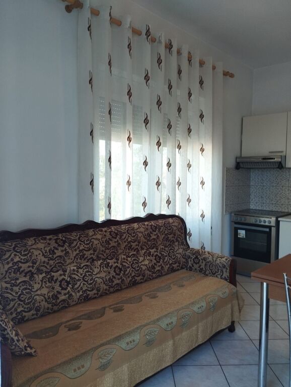 Casa privata 1+1 in affitto 350 Mila lek