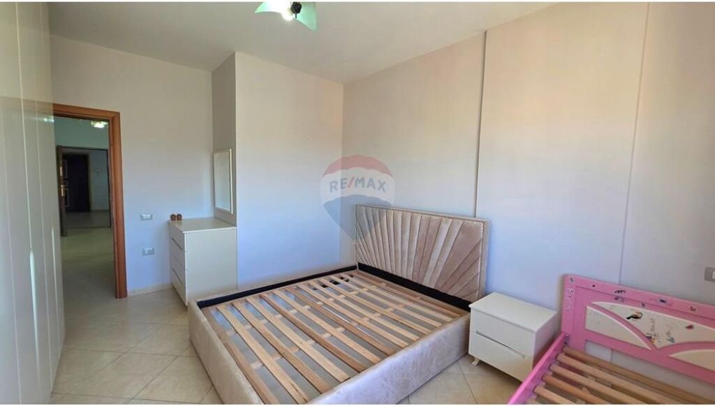 Apartment 1+1 - For Sale - Main Boulevard, Vlorë