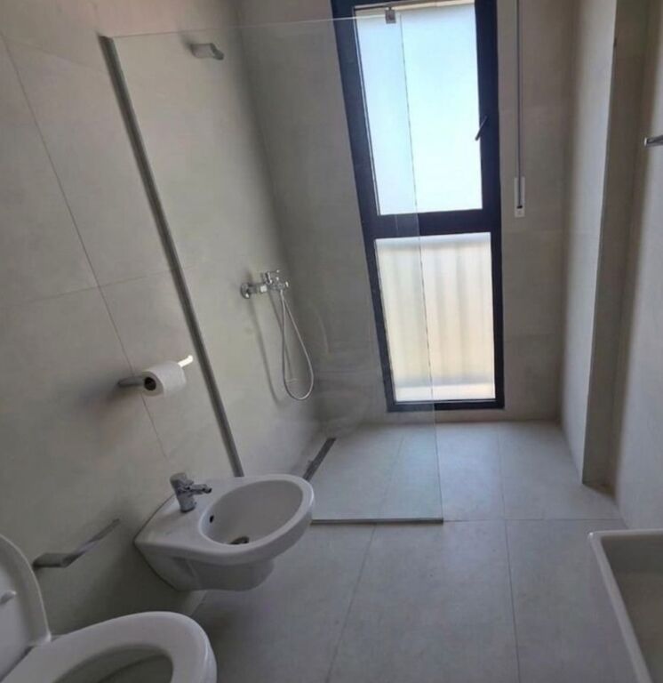 Ofrojme me qera apartament 2+1+2+ post parkimi