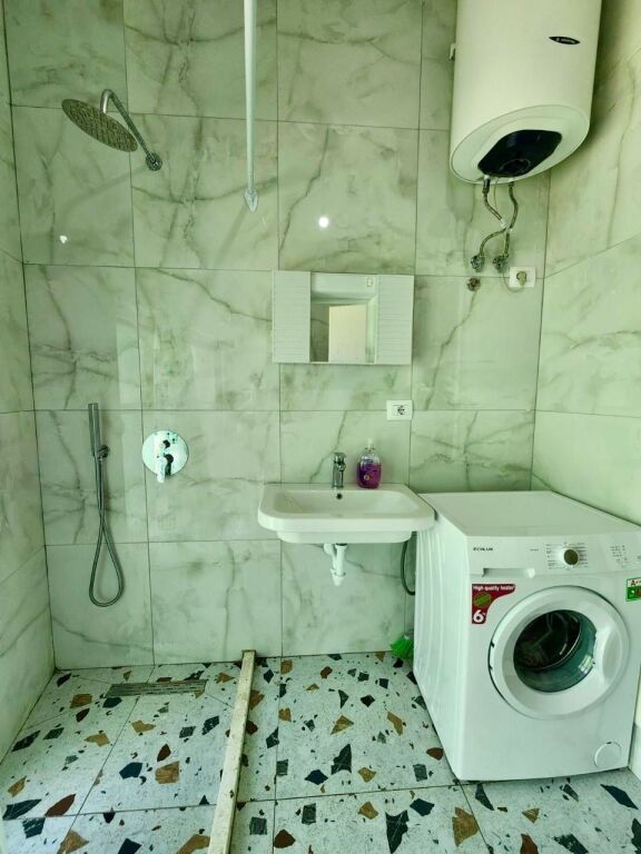 🏡 MONOLOCALE IN VENDITA 📍 Complesso Mangalem, Ali Dem ✨  💰 67.000 Euro