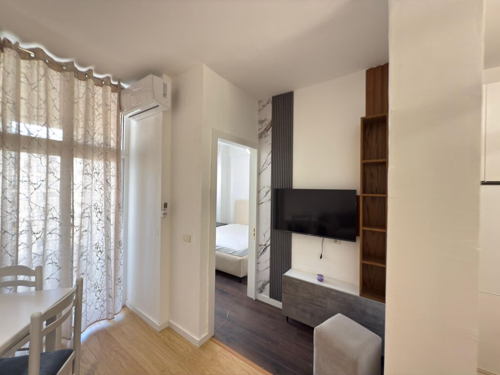 Shitet 2+1+2 i konvertuar ne dy Ap 1+1_Astir