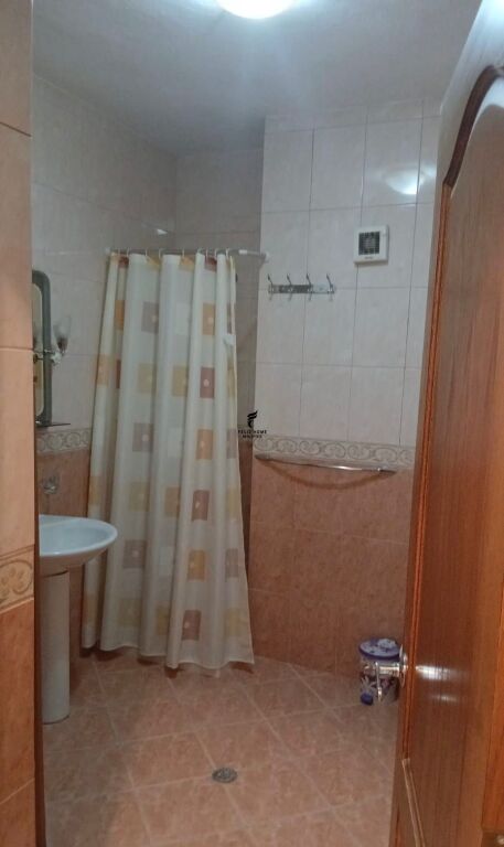 UFFICIO IN AFFITTO 120M2 CENTRO 120.000 LEKE FH-71006