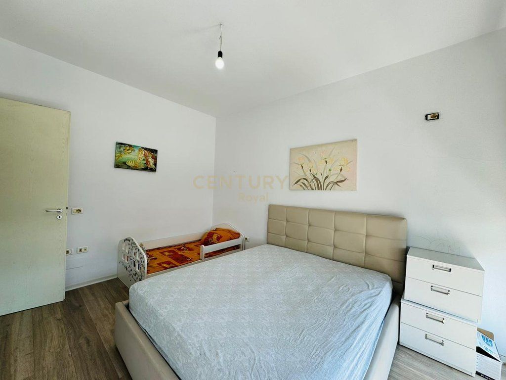Apartament 1+1 për Qira në Ish Fusha e Aviacionit!!
