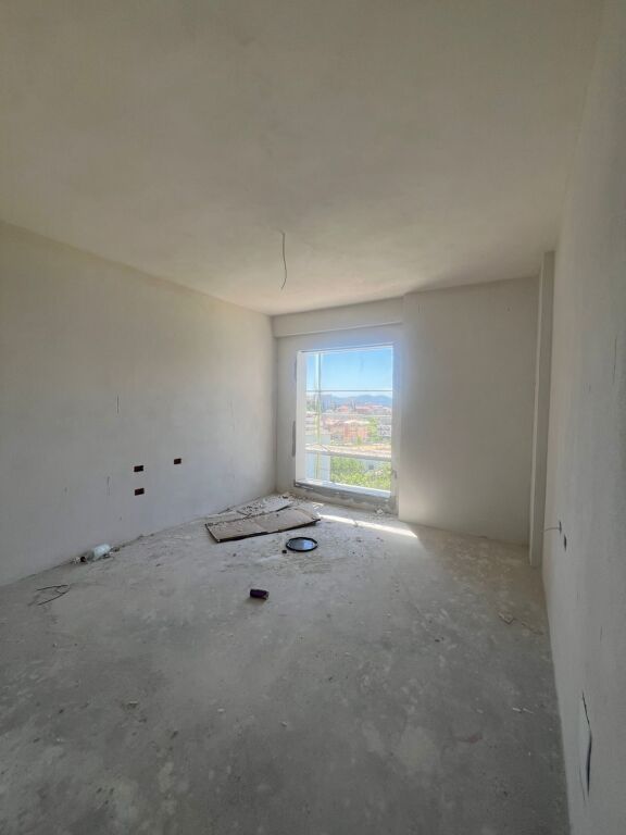 🏡 Apartment 3+1 for sale at Rrethi i Klanit ( Bengas )