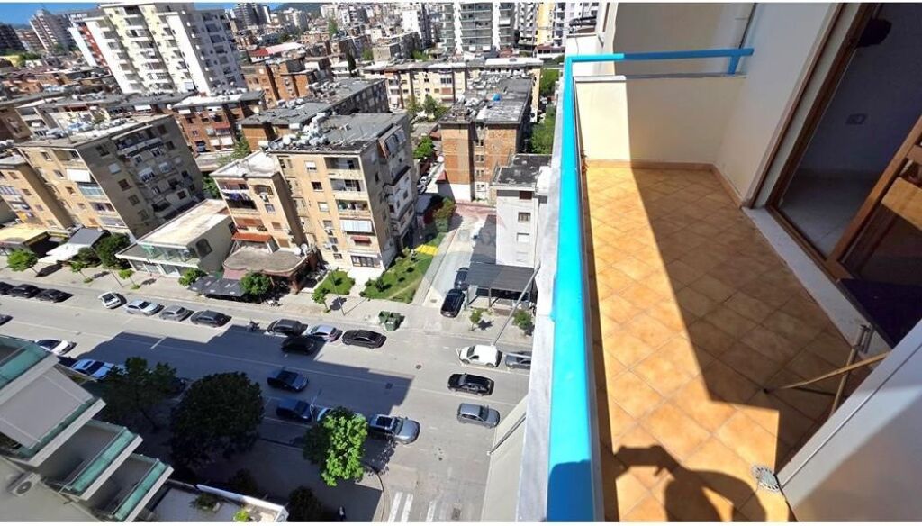 Apartment 1+1 - For Sale - Main Boulevard, Vlorë