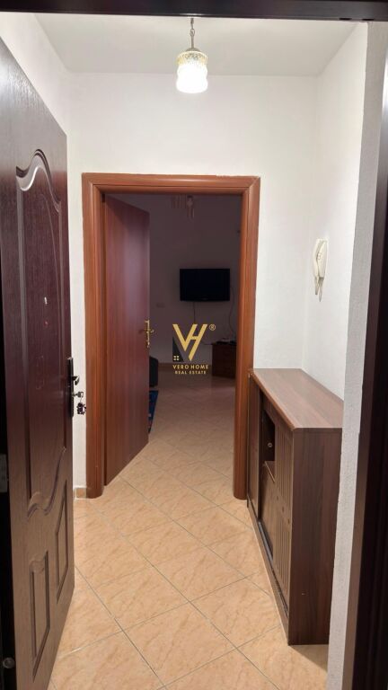 JEPET APARTAMENT 1+1+BLK ME QERA TE NISHARAKU 45.000 LEKE
