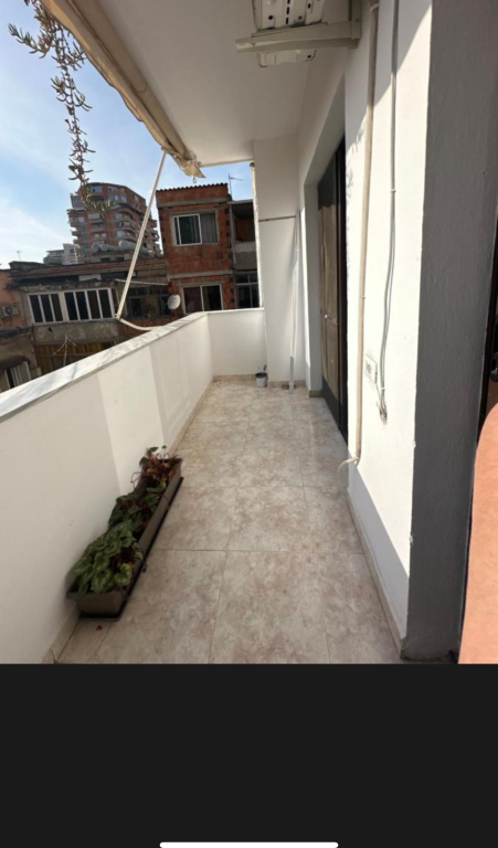 Jepet me qera apartament 2+1+2 ne Bllok