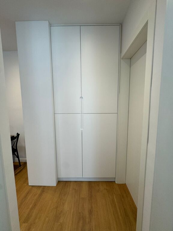 Jepet me Qira Apartament 1+1 me Verandë tek Kompleksi Delijorgji