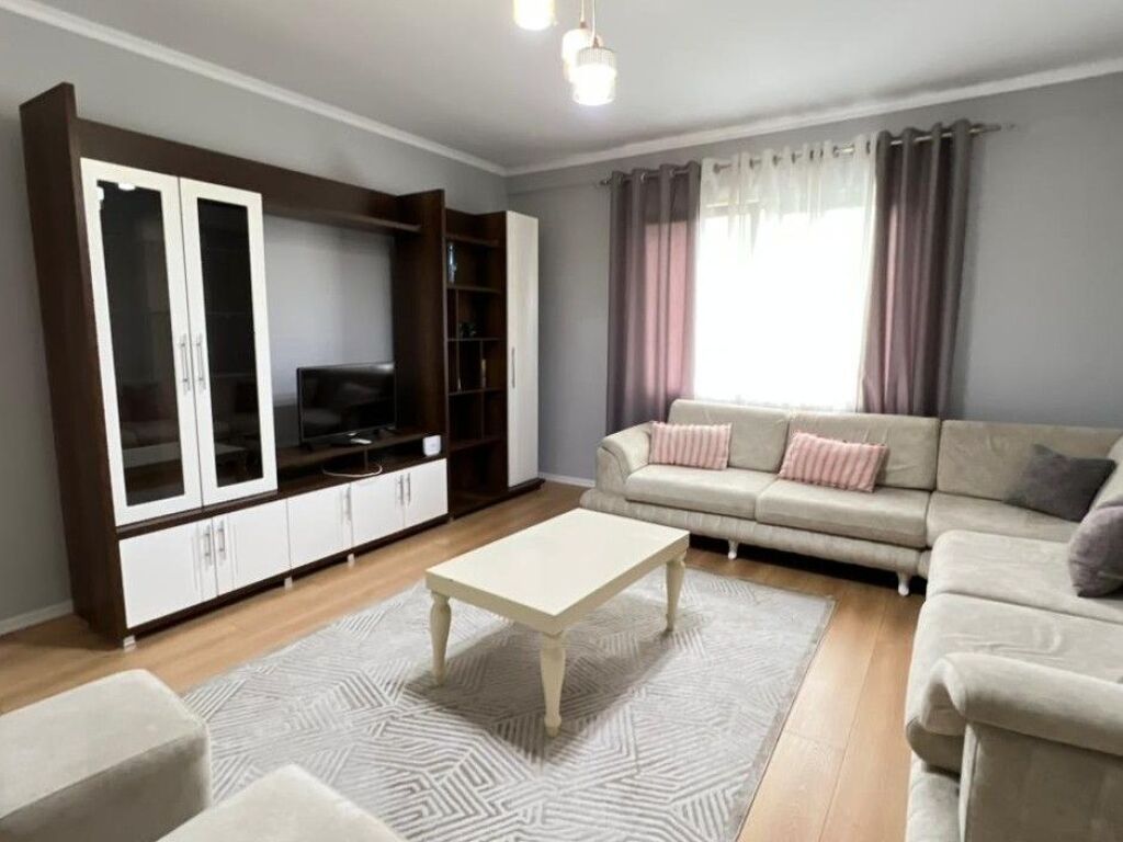 🏡 2+1 + Parkim me Qira 📍 Kopshti Botanik
