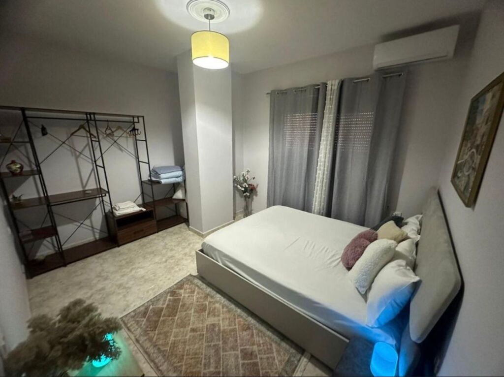 Jepet me qera apartament 2+1+2 ne Bllok