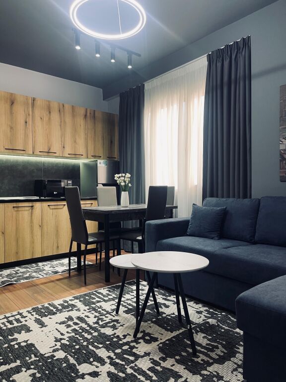 JAPIM APARTMENT 2+1 ME QIRA TE KOPSHTI BOTANIK!