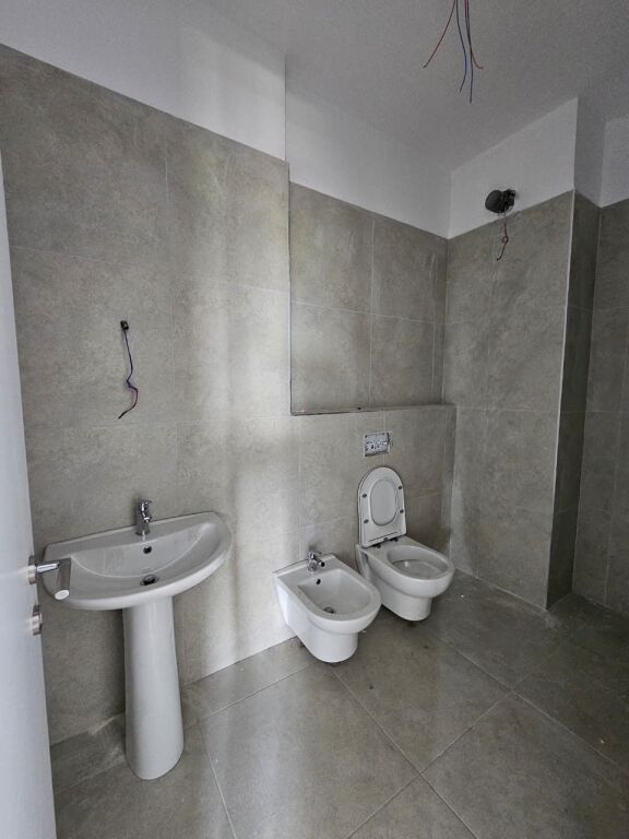 🏢 Appartamento 2+1+2 in Affitto per Uffici – Lago Secco