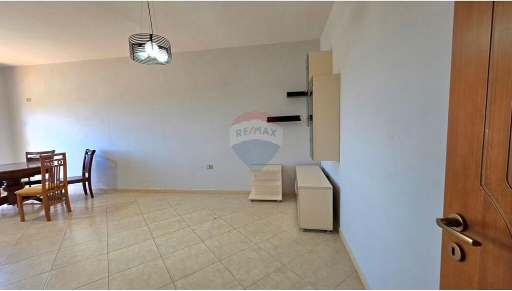 Apartment 1+1 - For Sale - Main Boulevard, Vlorë