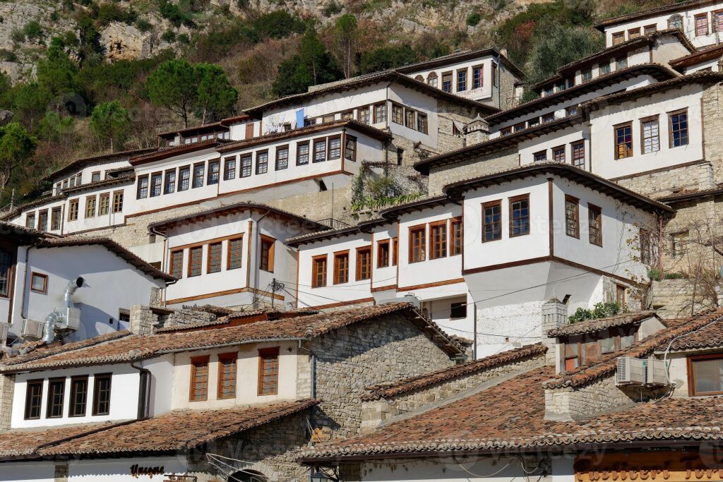 PRIVATE 2-FLOOR HOUSE FOR SALE AT PORTA E PASHAIT, BERAT 390,000 EURO