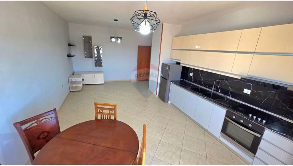 Apartment 1+1 - For Sale - Main Boulevard, Vlorë