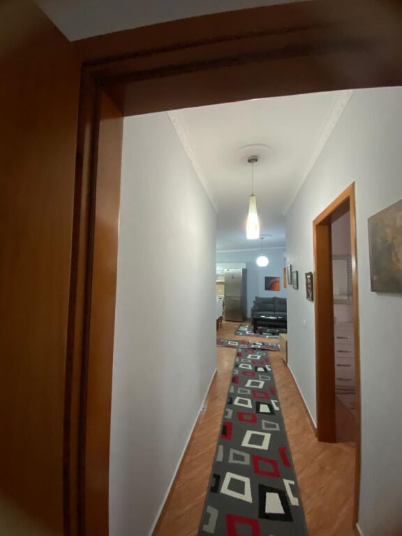 Jepet me qira apartament 2+1 tek 2 Palmat