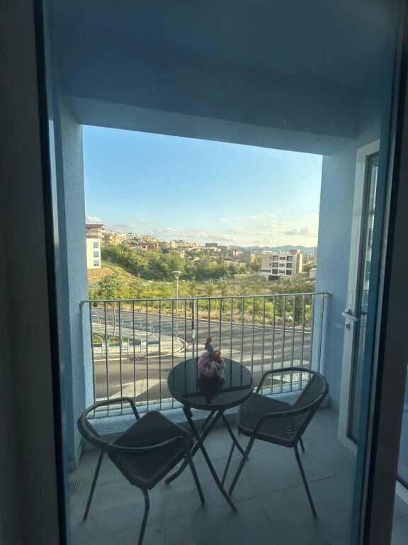 Fresk, affittasi monolocale. 350 Euro