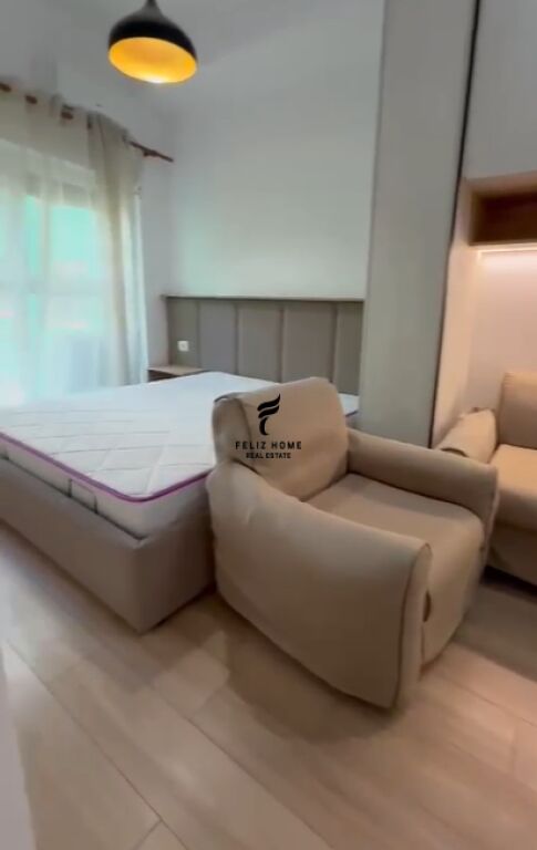 SHITET GARSIONERE 29.5 M2 ALI DEMI 67.000 EURO FH-71027