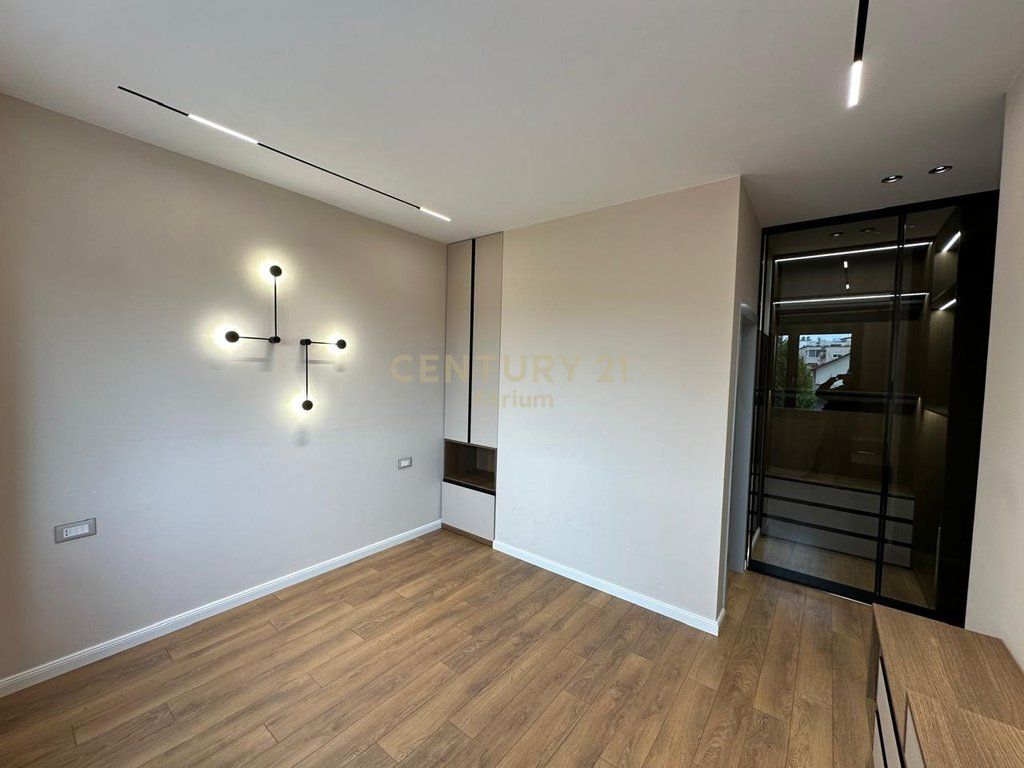 Luxury apartment 2+1+2+Garage for sale at Tower Bridge, Oxhaku