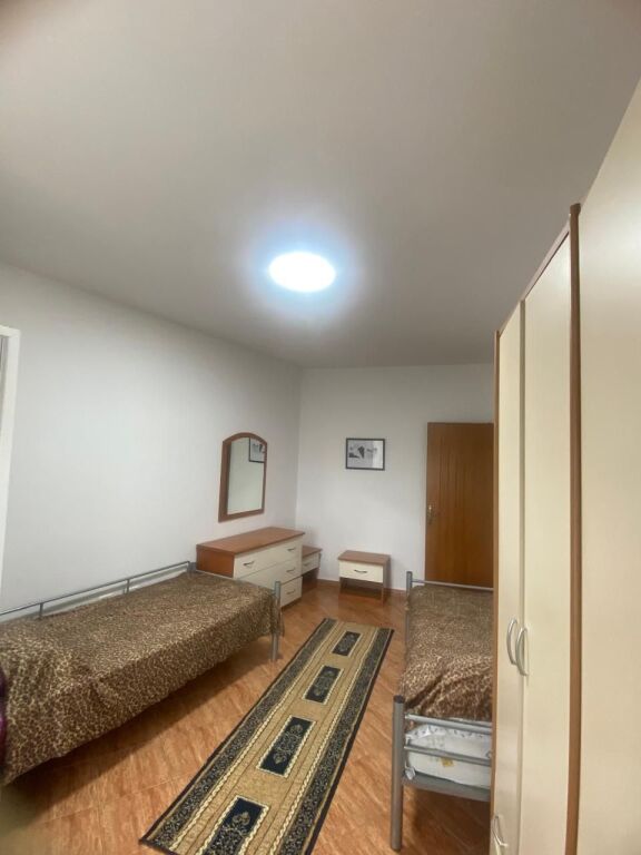 Jepet me qira apartament 2+1 tek 2 Palmat