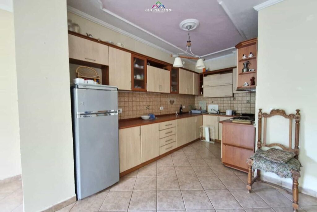 Ufficio in Affitto presso l'ex Esposizione (ID BZ2924) Tirana